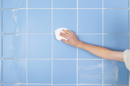 limpiar azulejos bano fontaneros en madrid
