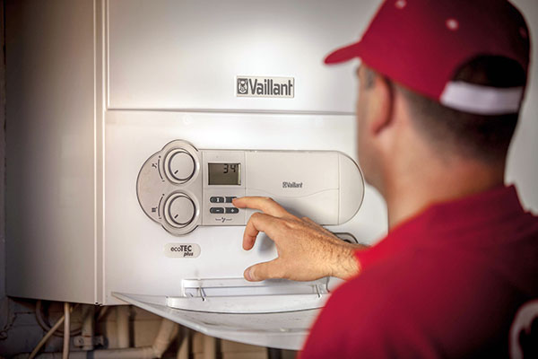 reparar calderas reparación averia calderas gas hogar combustion calor ahorro radiadores expertos profesionales